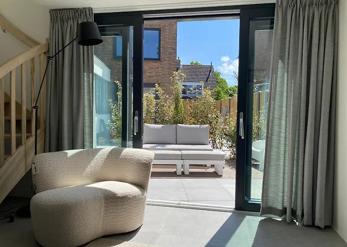 Luxe Vakantiewoning In Domburg, Vaandragerstraat
